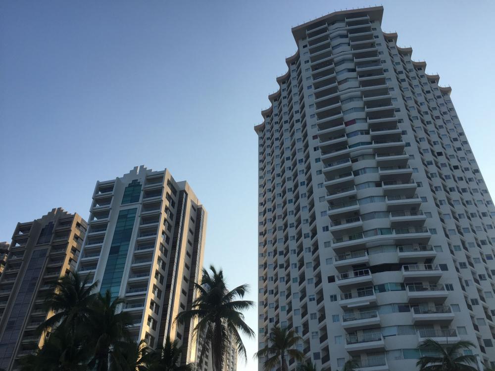 A view of La Palapa condominium from Icacos Beach