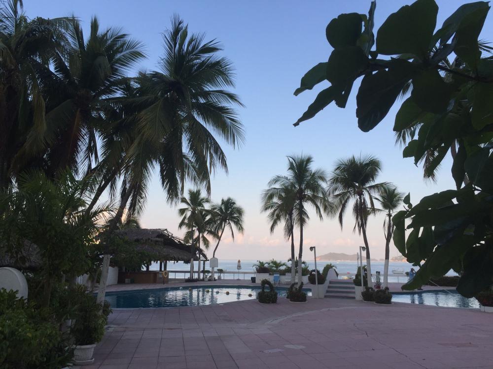 The entrance to the pool at La Palapa Acapulco from the lobby